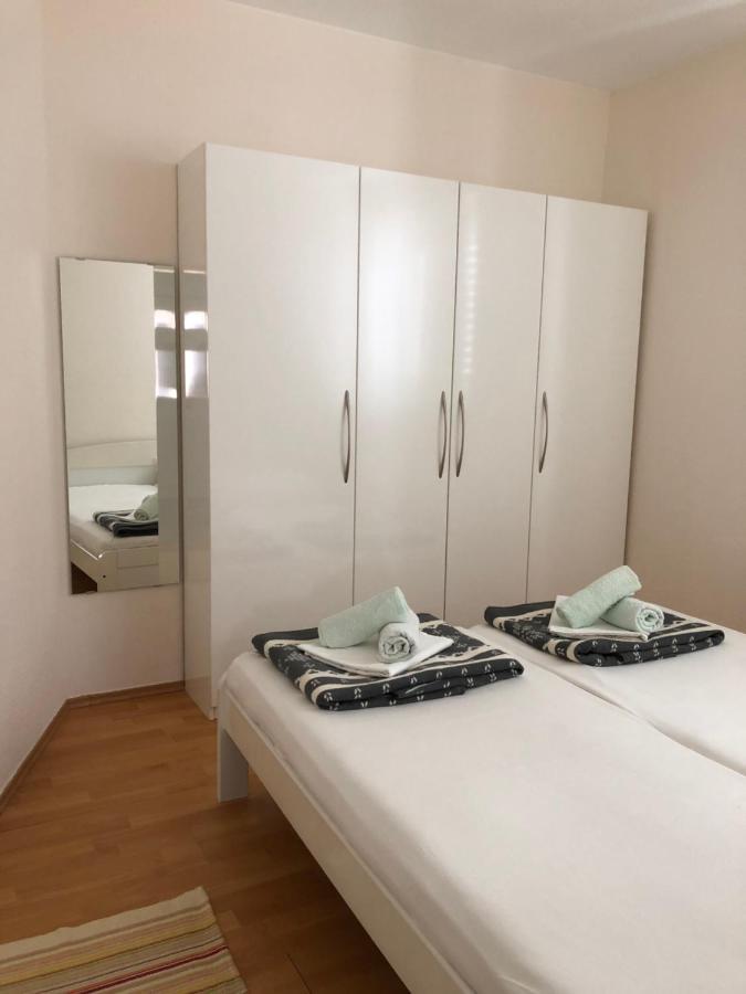 Apartments Irena Vodice Esterno foto